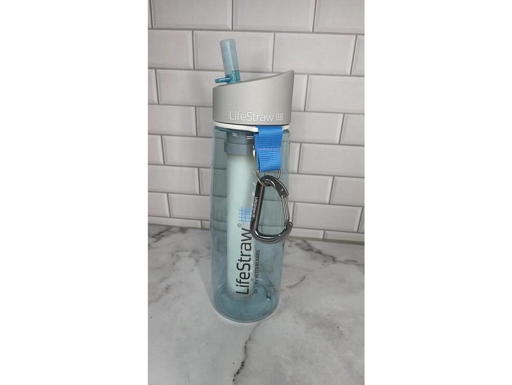 LifeStraw Go Water Filter Bottle with Integrated Straw and Carabiner - 650ml